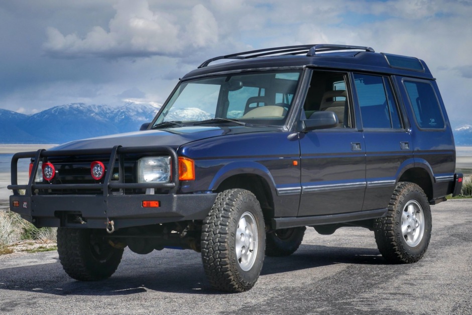 No Reserve: 1998 Land Rover Discovery for sale on BaT Auctions - sold for  $16,000 on May 11, 2022 (Lot #72,979) | Bring a Trailer