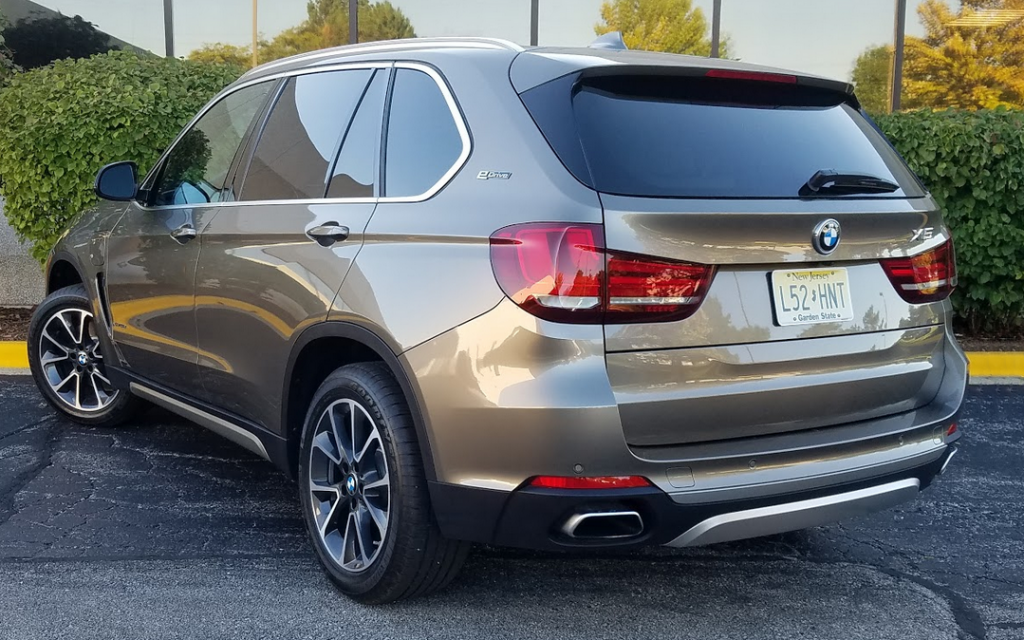 2017 BMW X5 xDrive40e The Daily Drive | Consumer Guide®