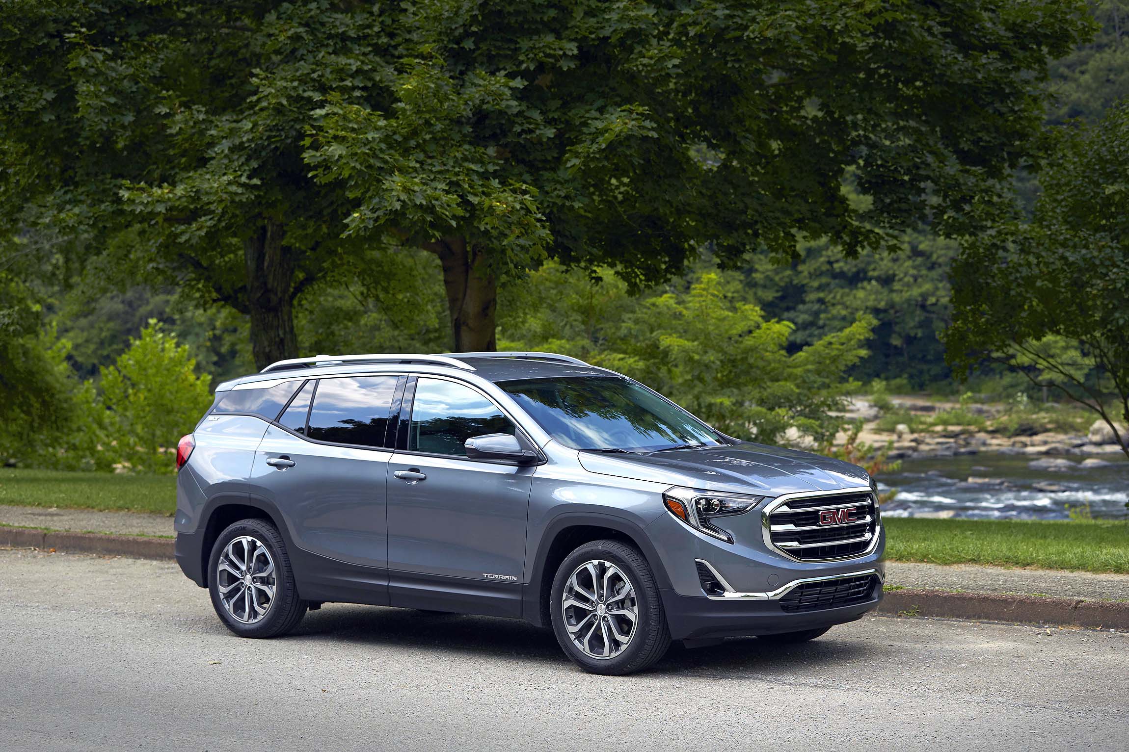2020 GMC Terrain prices and expert review - The Car Connection