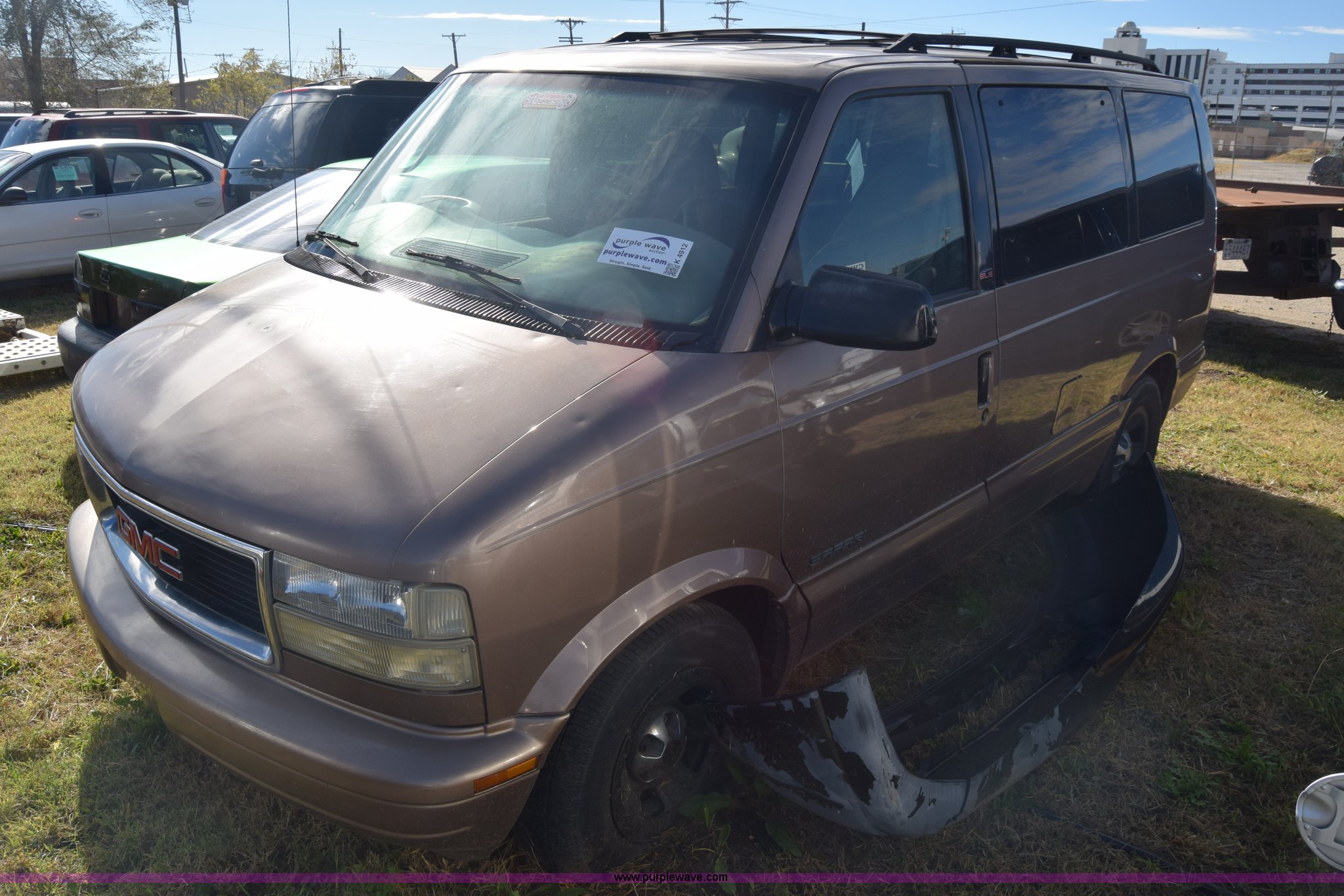 2001 GMC Safari van in Wichita, KS | Item K4912 sold | Purple Wave