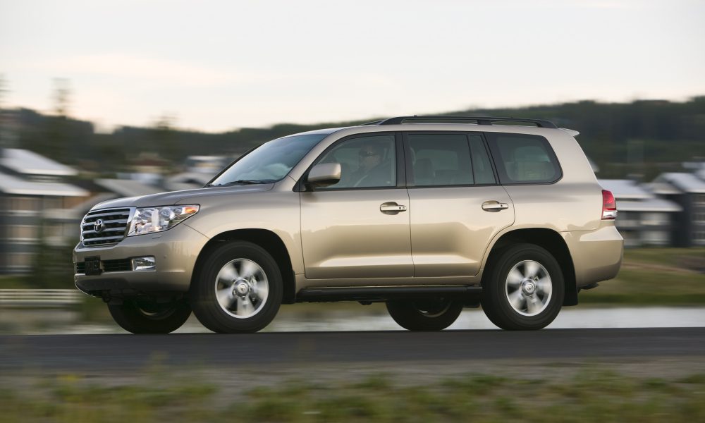 2010 - 2011 Toyota Land Cruiser - Toyota USA Newsroom