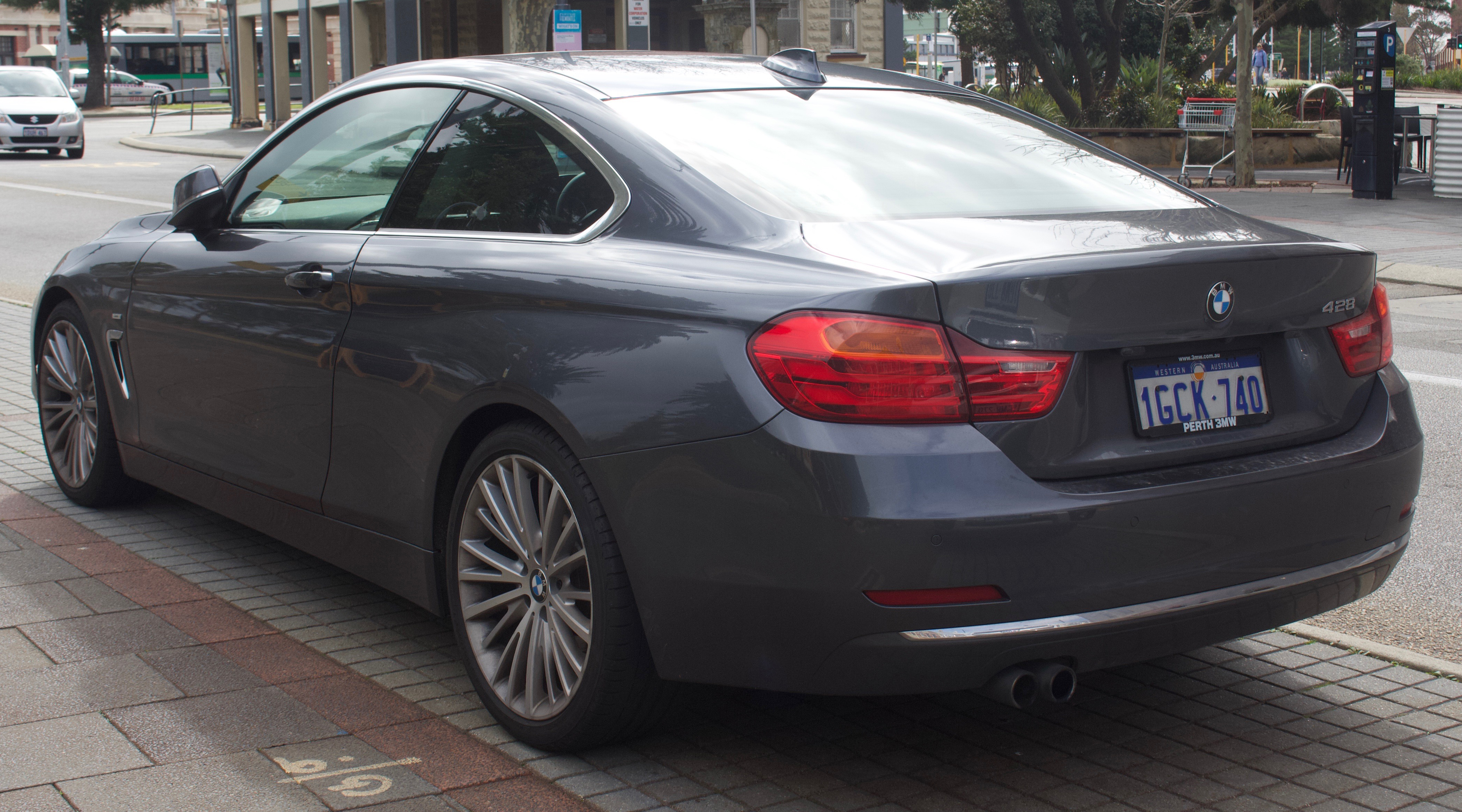 File:2016 BMW 428i (F32) Luxury Line coupe (2018-08-06) 02.jpg - Wikimedia  Commons