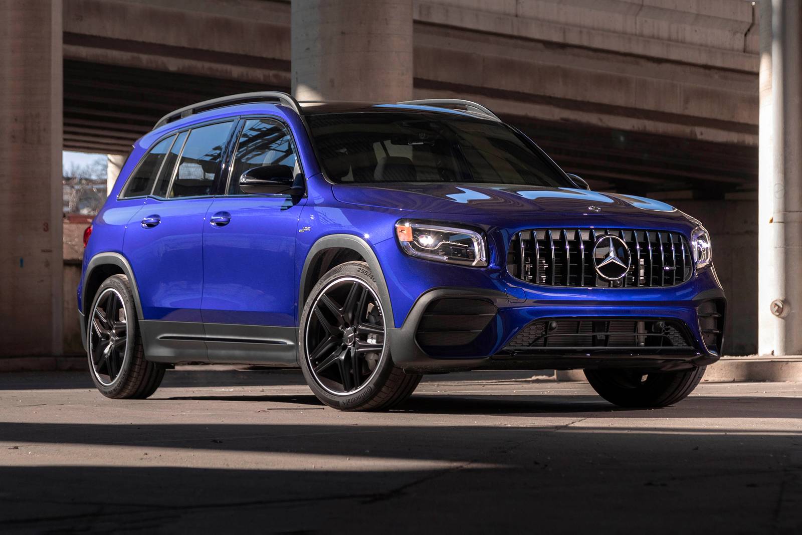 2022 Mercedes-Benz GLB-Class AMG GLB 35 Prices, Reviews, and Pictures |  Edmunds