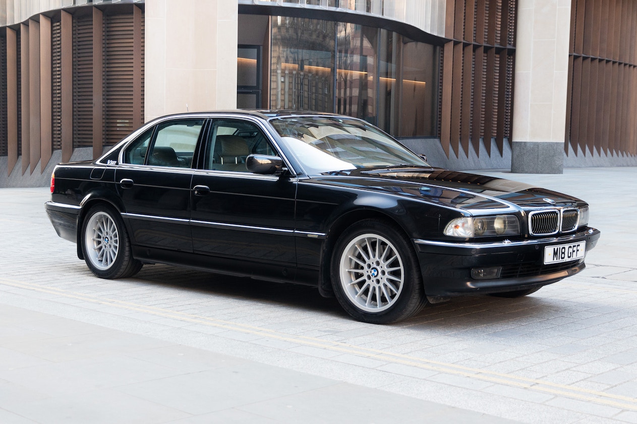 1998 BMW 750i