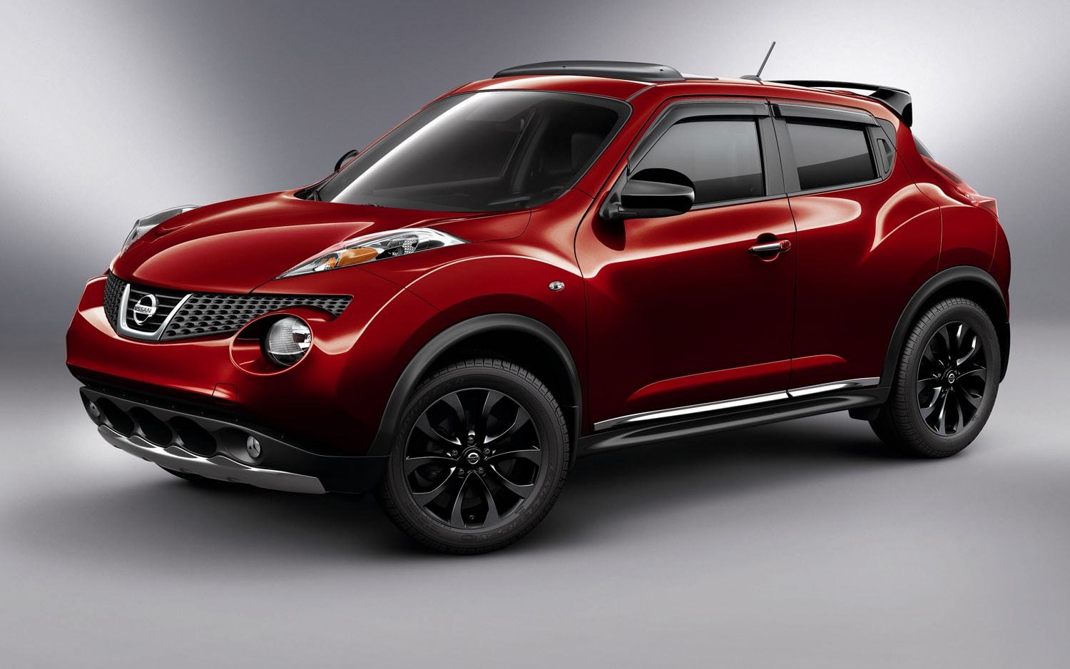 Triple Black Accents: 2013 Nissan Juke Debuts with New Midnight Edition