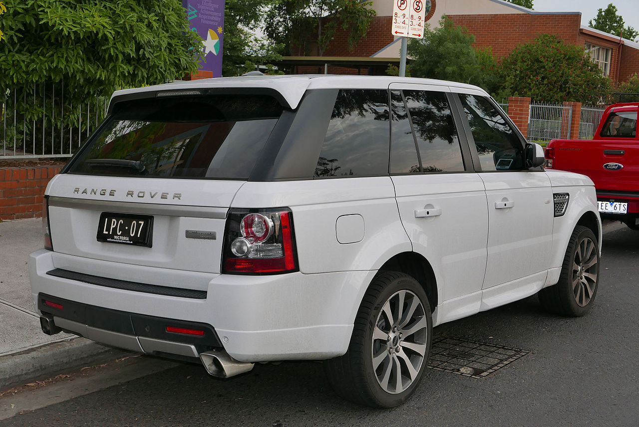 File:2011 Land Rover Range Rover Sport (L320 MY12) Supercharged  Autobiography wagon (2015-11-11) 02.jpg - Wikimedia Commons