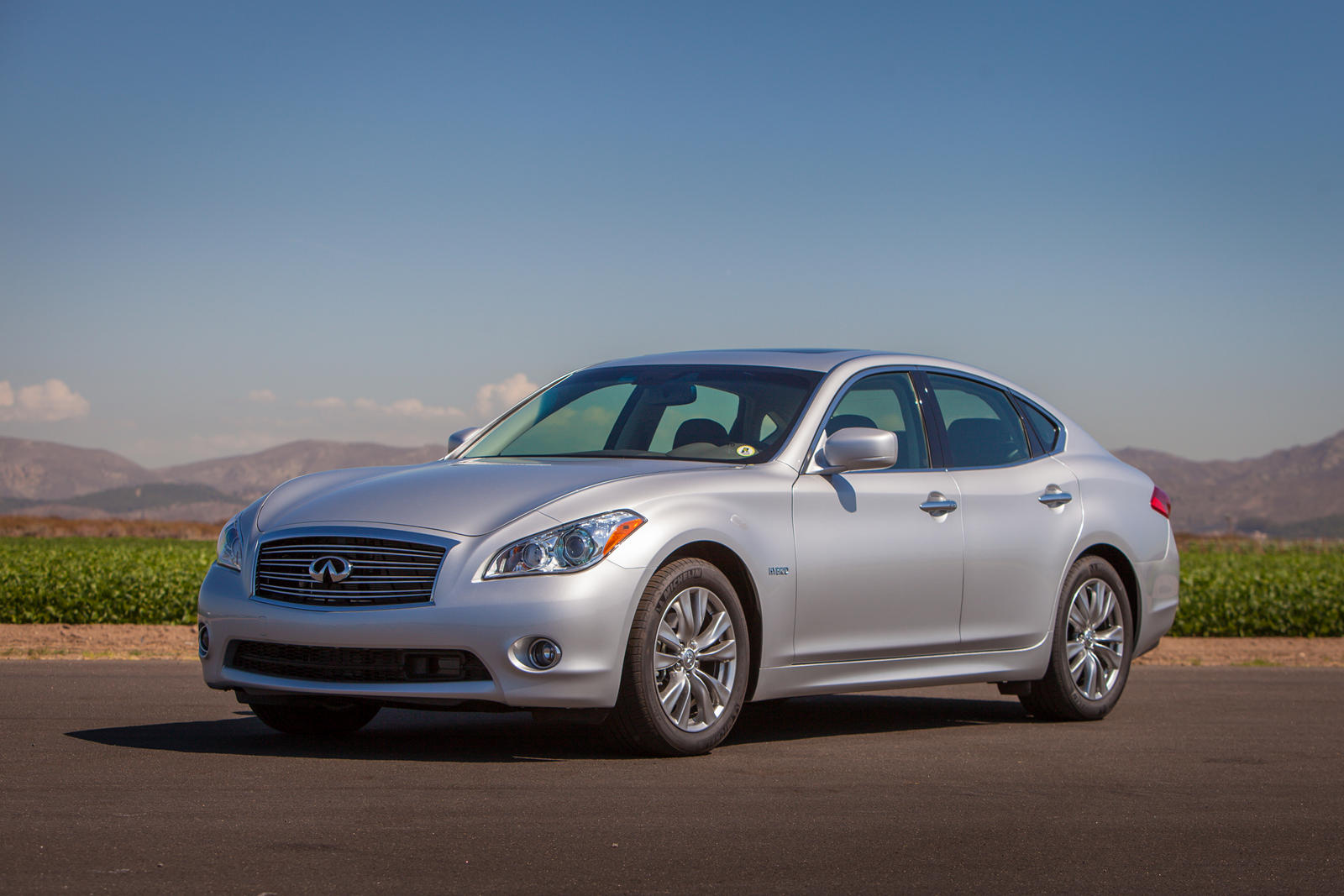 2014 Infiniti Q70 Hybrid: Review, Trims, Specs, Price, New Interior  Features, Exterior Design, and Specifications | CarBuzz