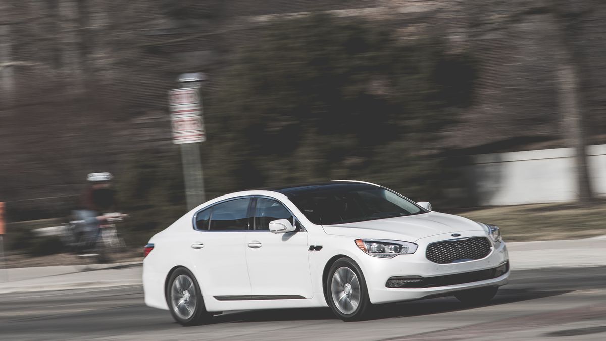 Tested:2016 Kia K900 V-6