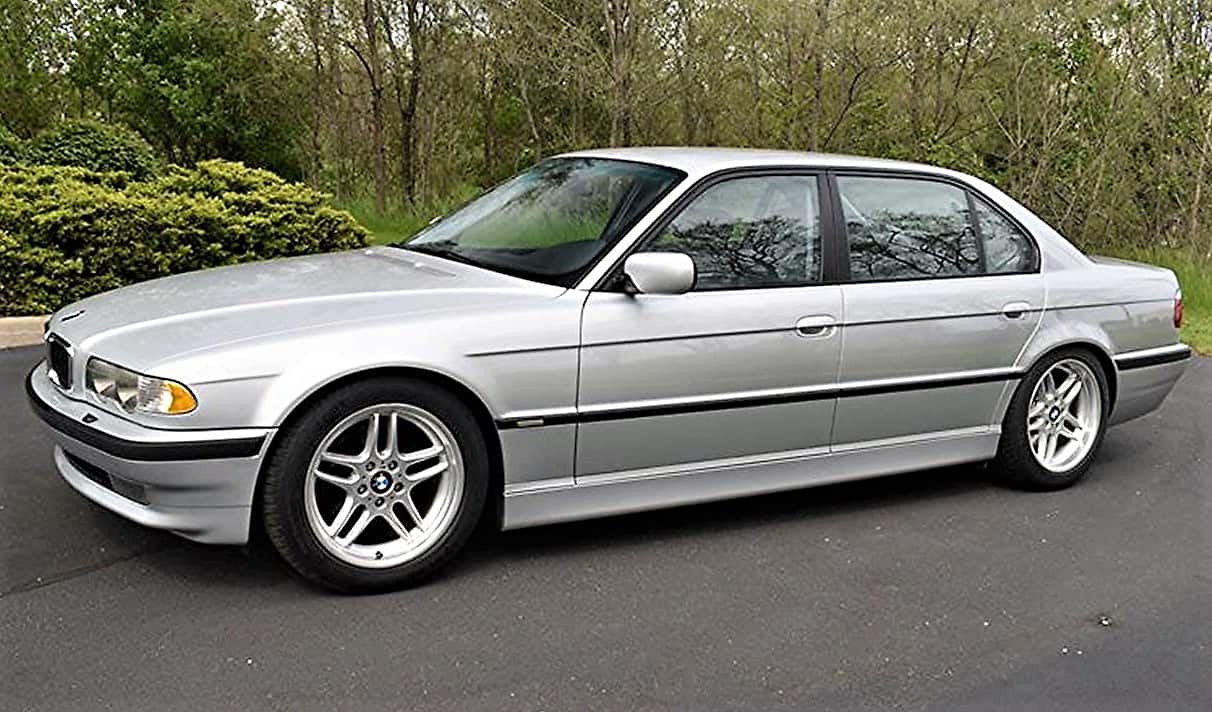 Pick of the Day: 2001 BMW 740iL, German luxury for rising executives