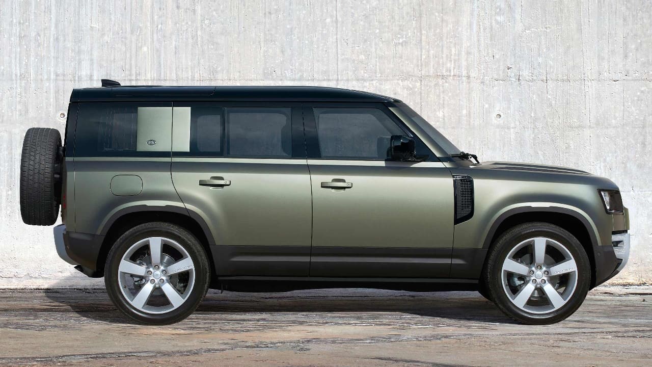 Land Rover 4x4 Vehicles and Luxury SUV