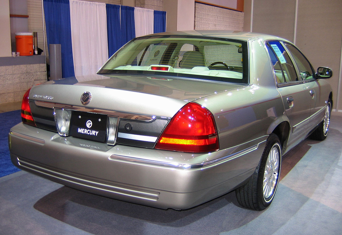 File:Mercury Grand Marquis (2003) in 2006 Washington Auto Show.jpg -  Wikimedia Commons