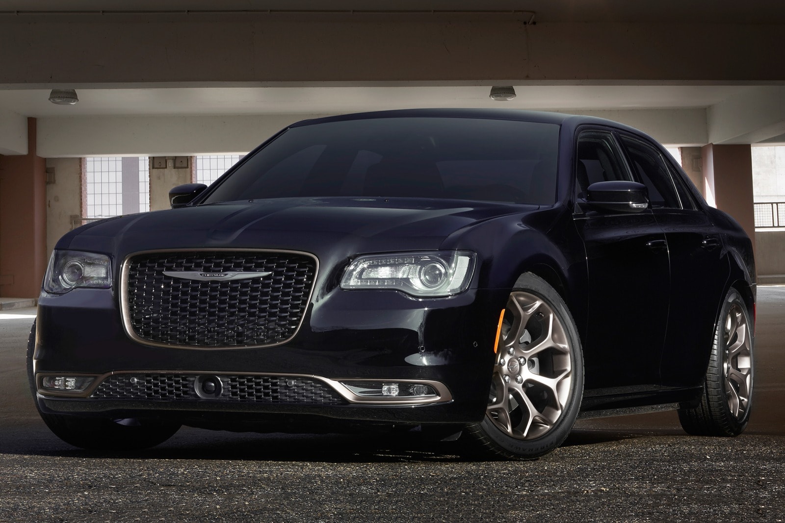 2016 Chrysler 300 Review & Ratings | Edmunds