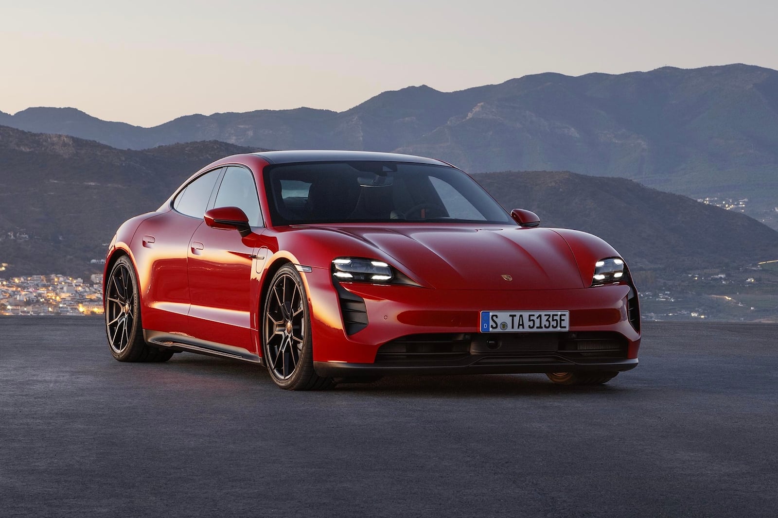 2022 Porsche Taycan: Review, Trims, Specs, Price, New Interior Features,  Exterior Design, and Specifications | CarBuzz