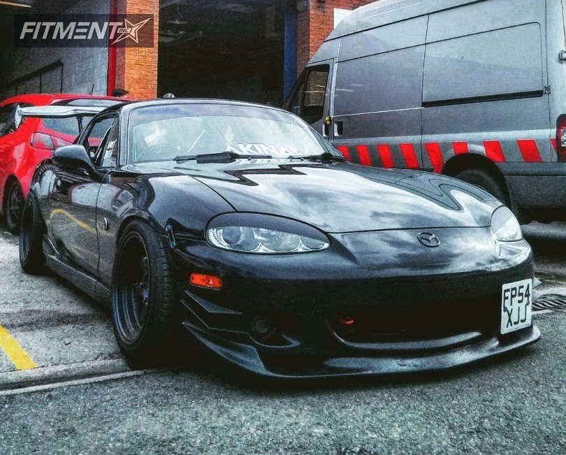 2004 Mazda MX-5 Miata Base with 15x8 Rota Grid and Yokohama 195x50 on  Coilovers | 186547 | Fitment Industries