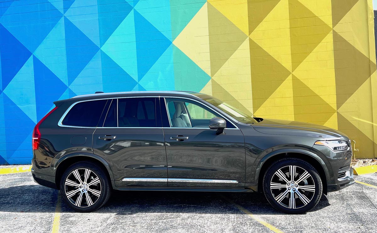 Volvo's Hybrid XC90 T8 Recharge is One Swede Ride | Naples Illustrated