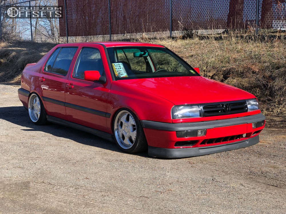 1998 Volkswagen Jetta with 16x7.5 25 Keskin KT5 and 195/40R16 Federal 595  Evo and Air Suspension | Custom Offsets