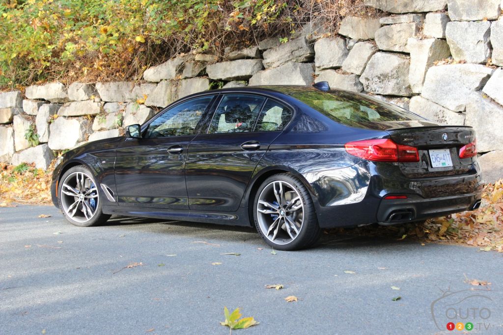 2020 BMW M550i review | Car Reviews | Auto123