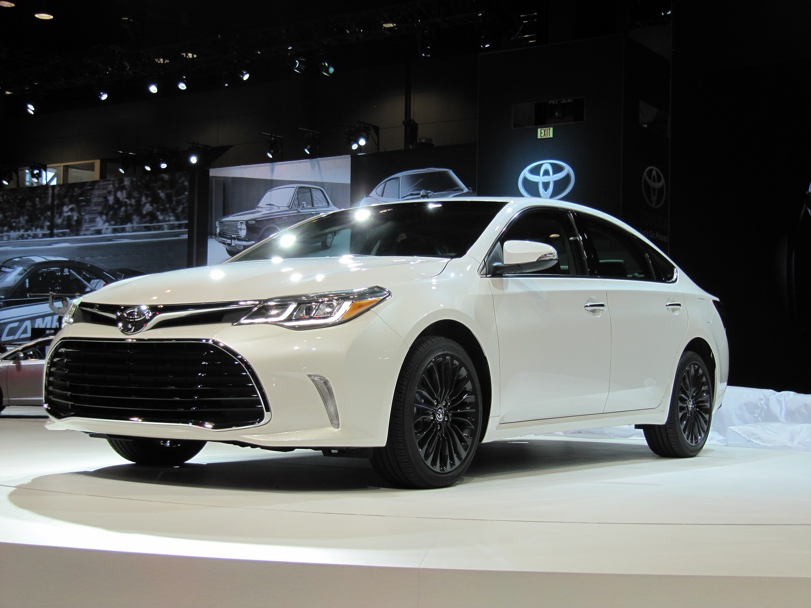 2016 Toyota Avalon Updated At 2015 Chicago Auto Show