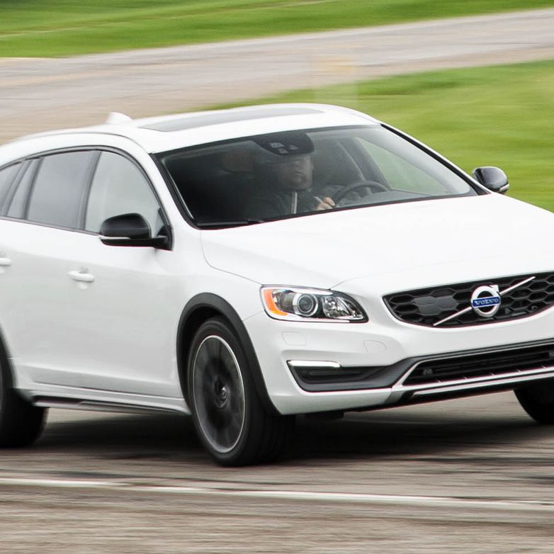 2016 Volvo V60 Cross Country T5 AWD Test &#8211; Review &#8211; Car and  Driver