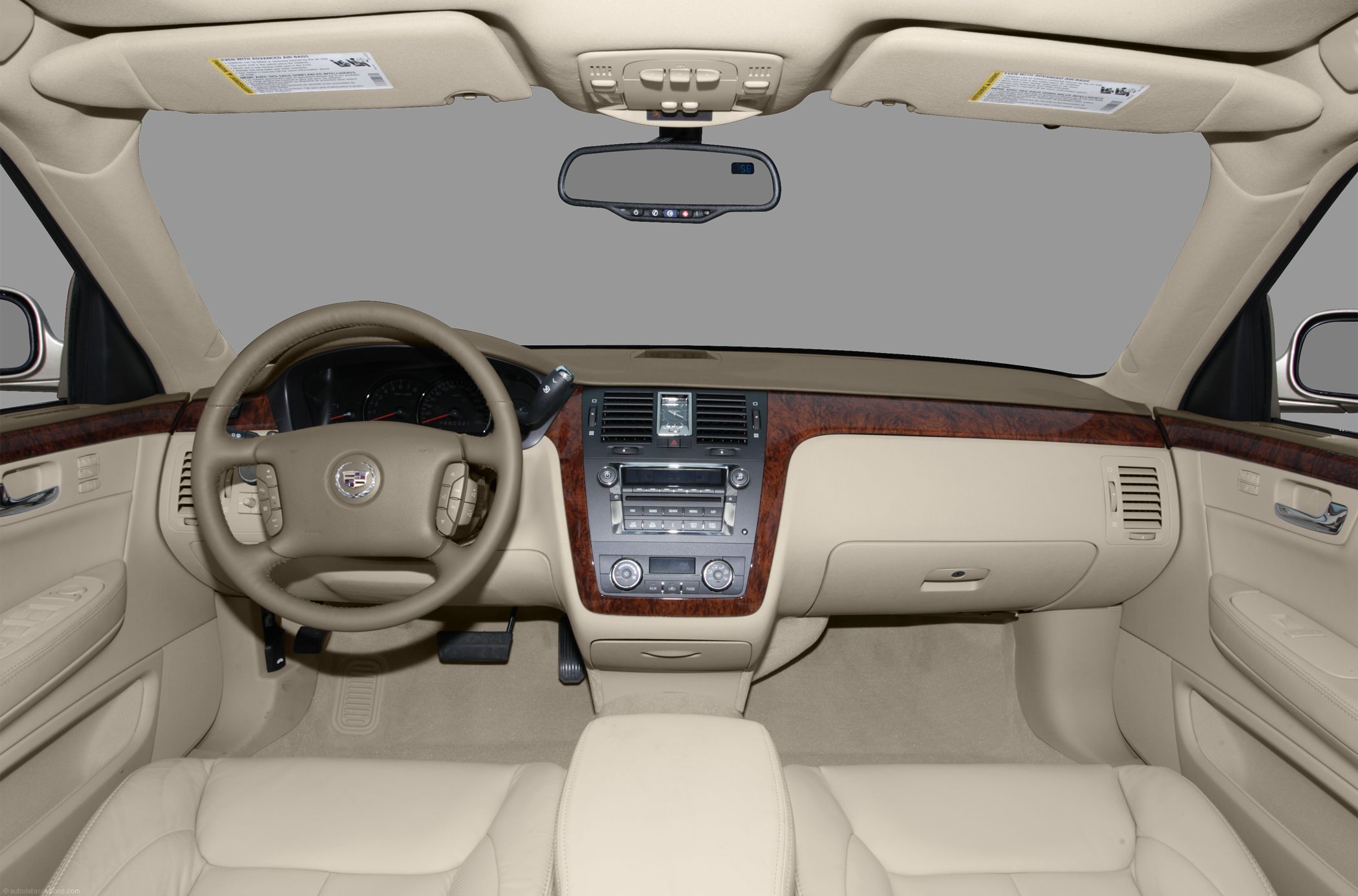 2010 Cadillac DTS - Information and photos - MOMENTcar
