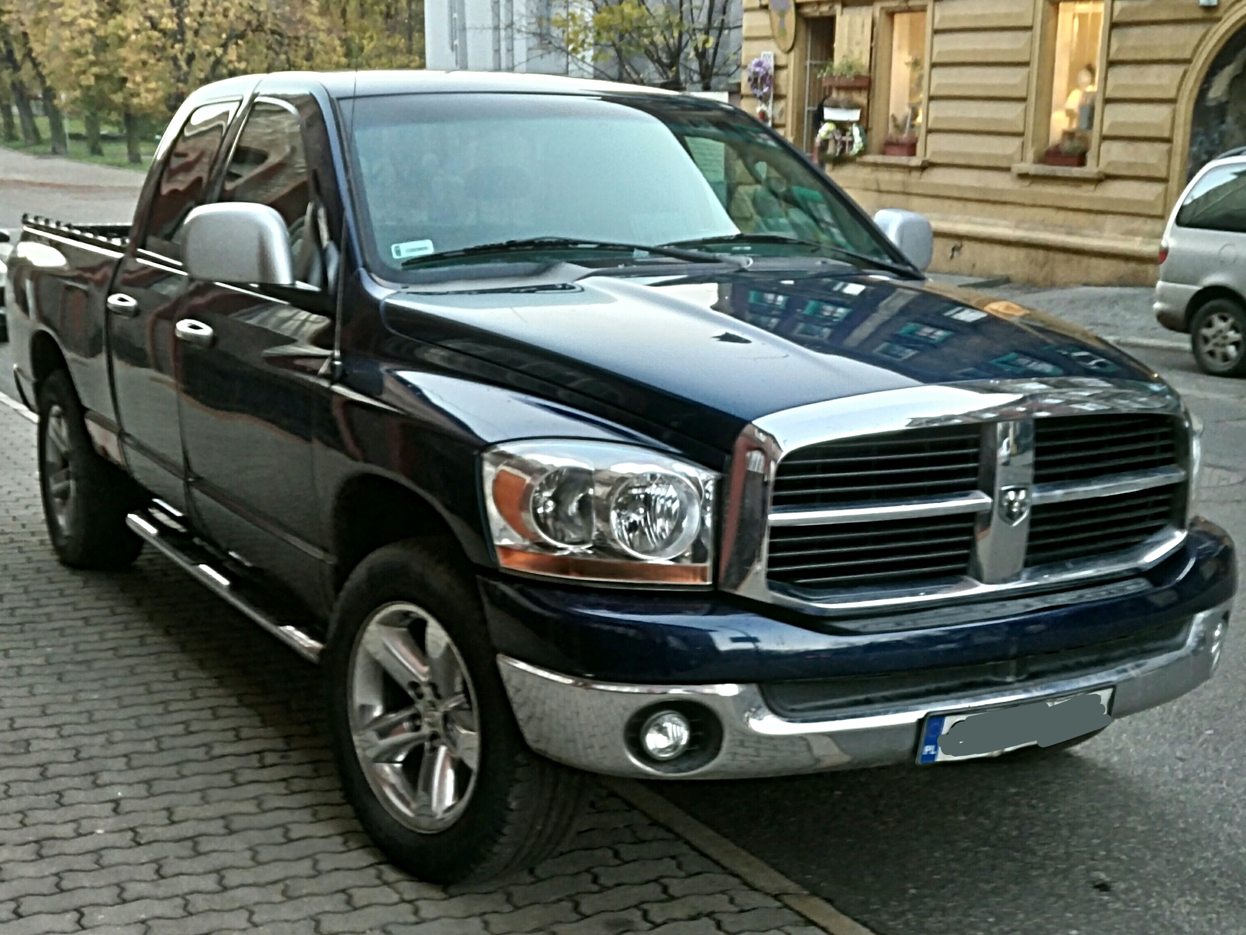 File:Dodge Ram 1500 (2006-2008).jpg - Wikimedia Commons