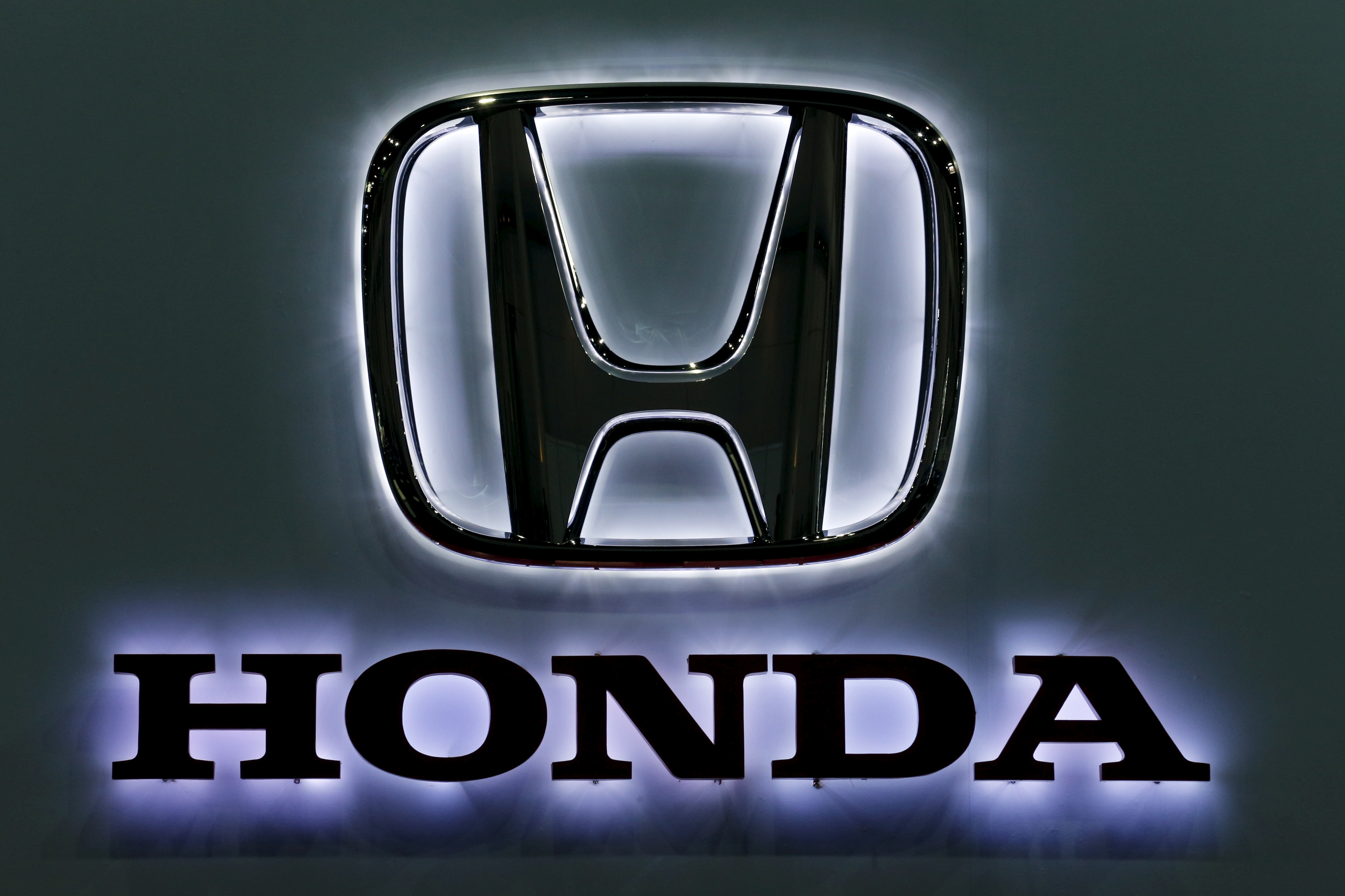 Honda to begin selling mini-commercial electric vans in spring 2024 |  Reuters