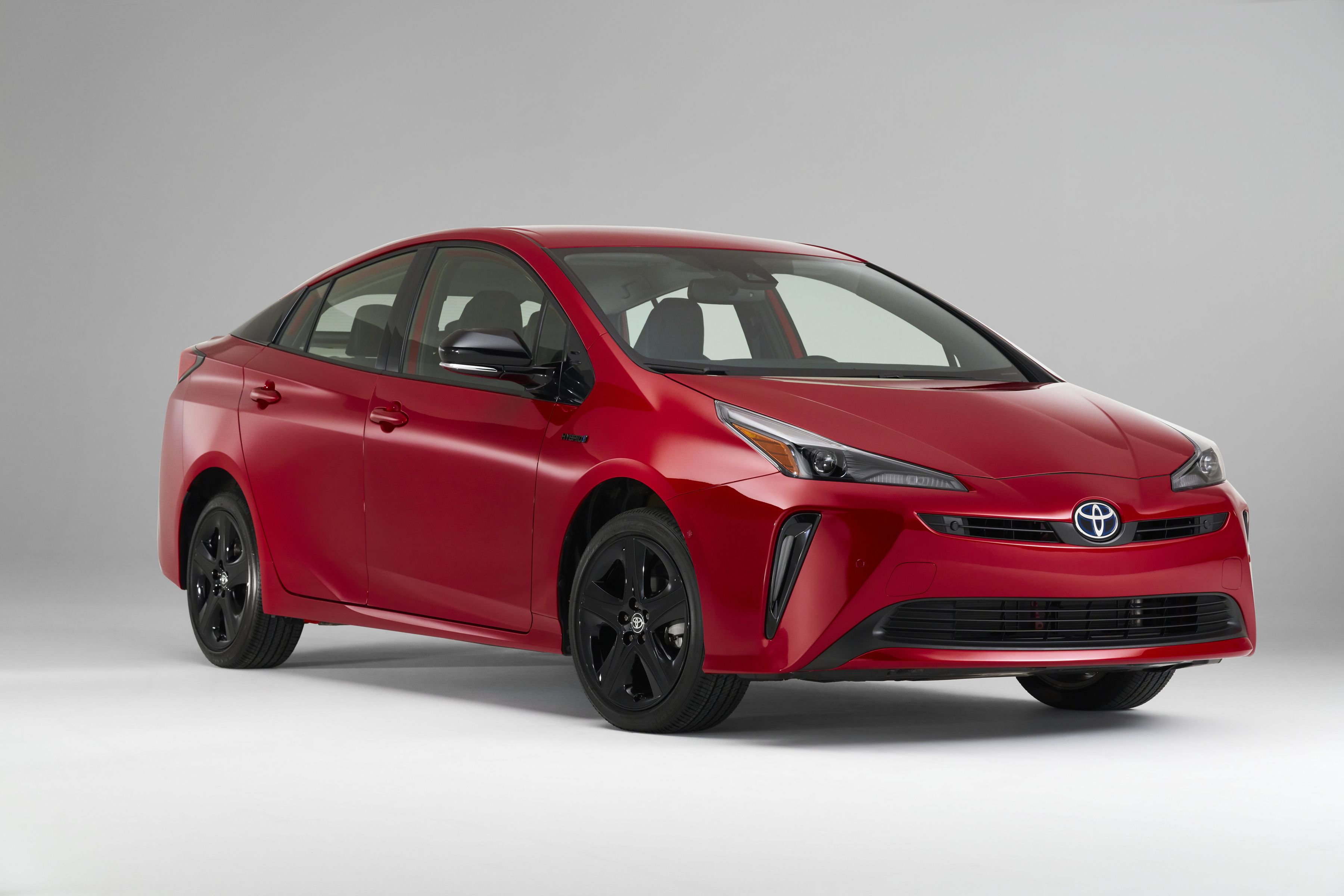 2021 Toyota Prius Review, Pricing, and Specs