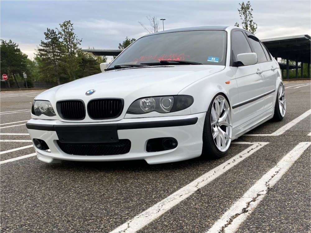 2002 BMW 325i with 18x9.5 35 ESR Rf2 and 215/45R18 Federal SS595 and Air  Suspension | Custom Offsets