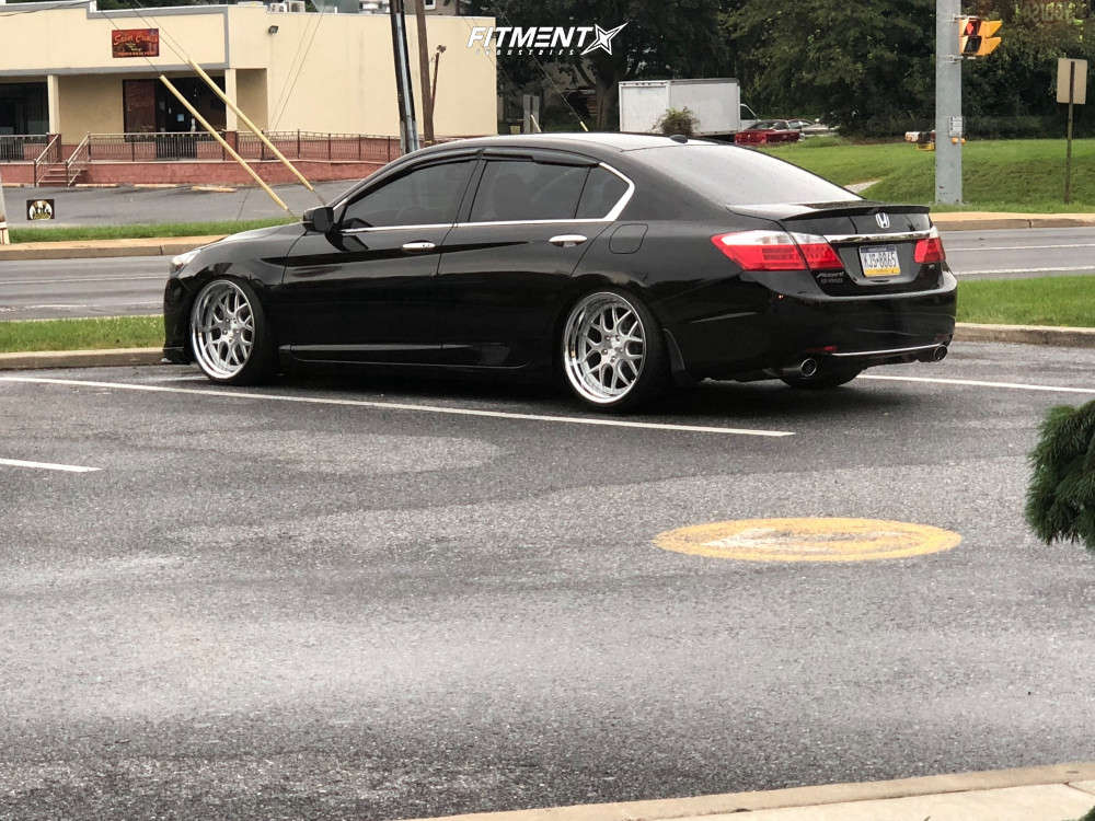 2014 Honda Accord EX-L with 20x10 Rennen Csl-2 and Continental 225x35 on  Stock Suspension | 845773 | Fitment Industries