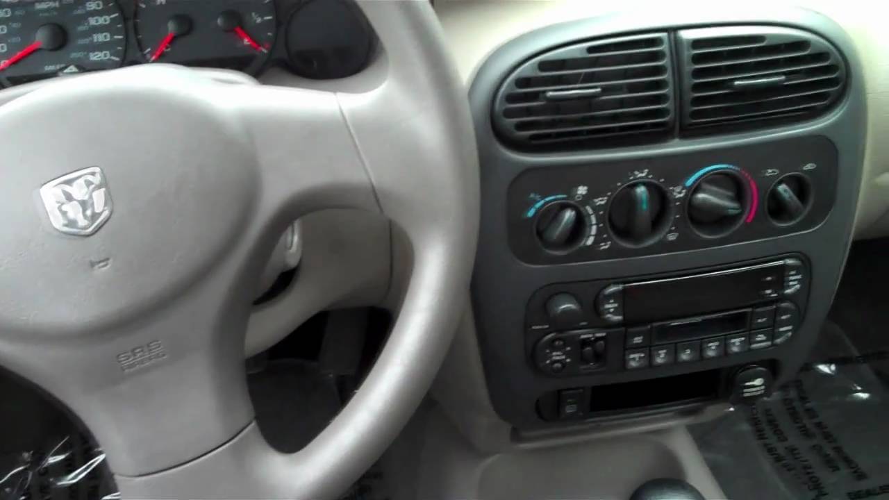 2004 Dodge Neon SE at DeVoe Chevy - YouTube