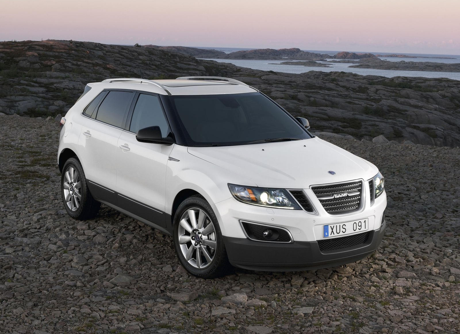 2011 Saab 9-4X: Review, Trims, Specs, Price, New Interior Features,  Exterior Design, and Specifications | CarBuzz