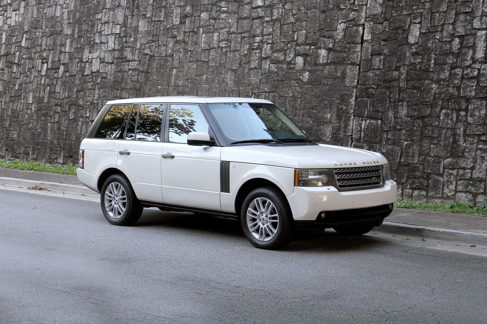 2010 Land Rover Range Rover | Motorcar Studio