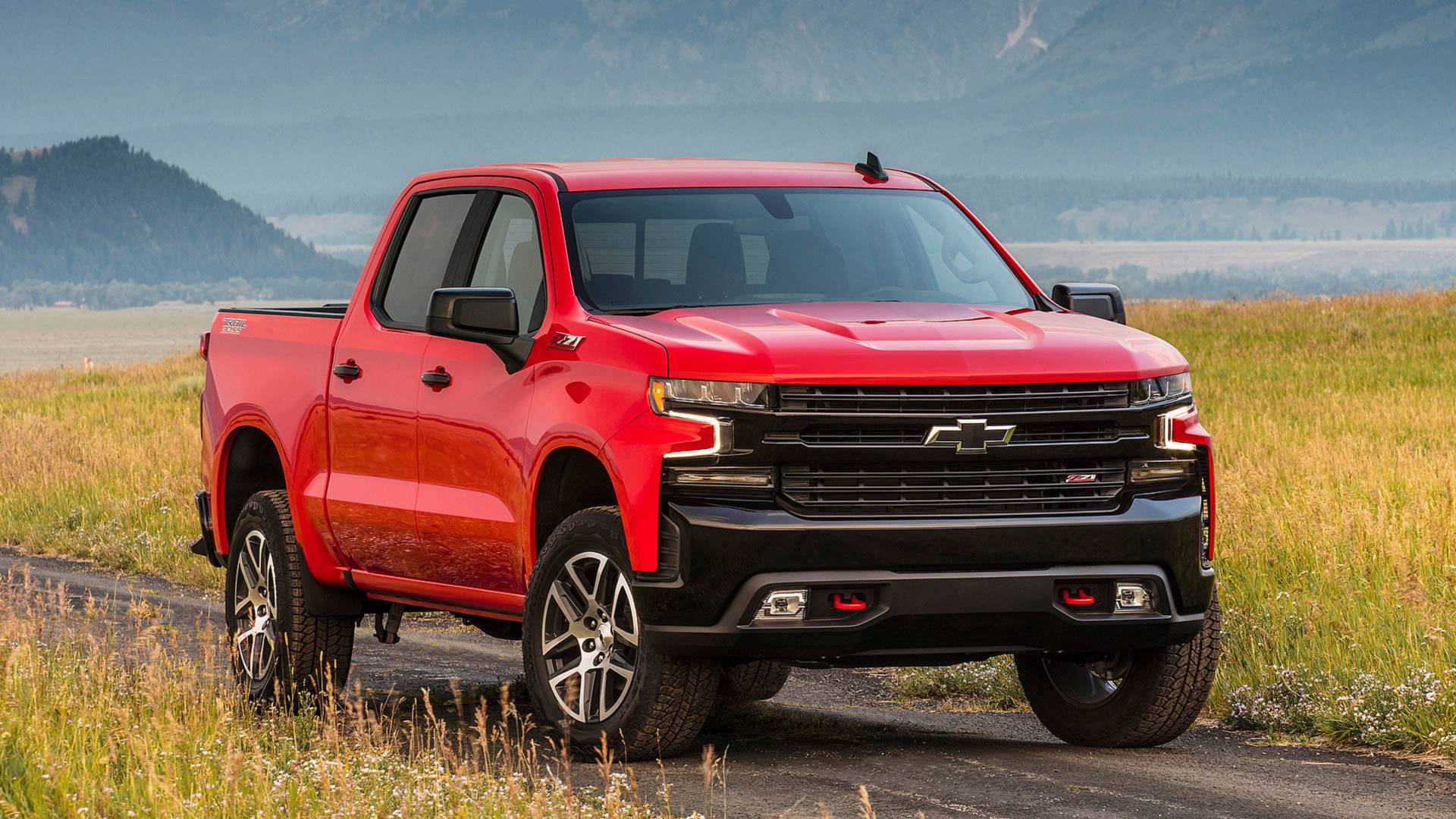 2019 Chevrolet Silverado First Drive: Risky Business