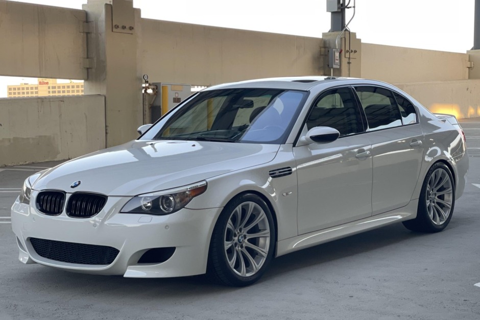 2007 BMW M5 6-Speed for sale on BaT Auctions - sold for $36,760 on August  13, 2022 (Lot #81,379) | Bring a Trailer