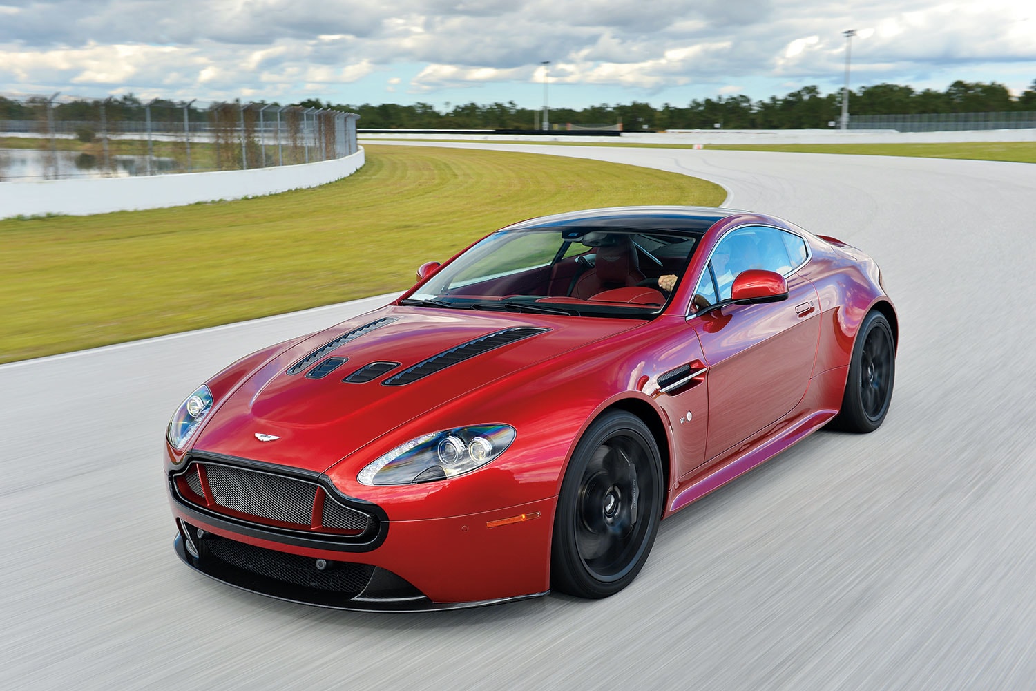 2015 Aston Martin V12 Vantage S - First Drive