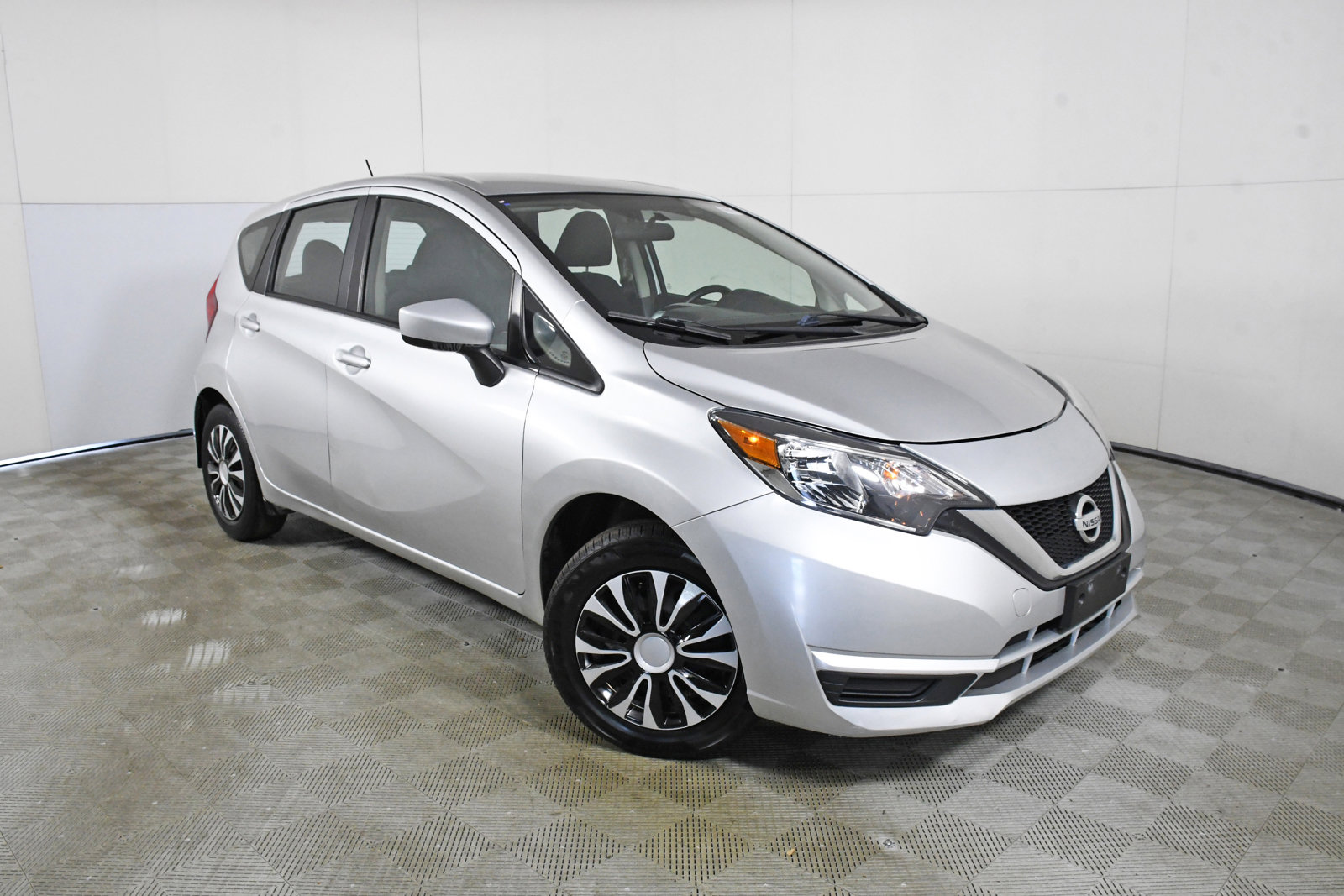 Pre-Owned 2017 Nissan Versa Note SV Hatchback in Palmetto Bay #L367491 |  HGreg Nissan Kendall