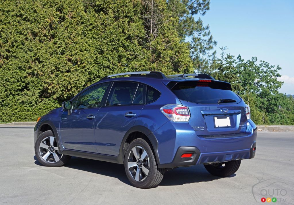 2016 Subaru Crosstrek Hybrid makes you save fuel in town | Car Reviews |  Auto123