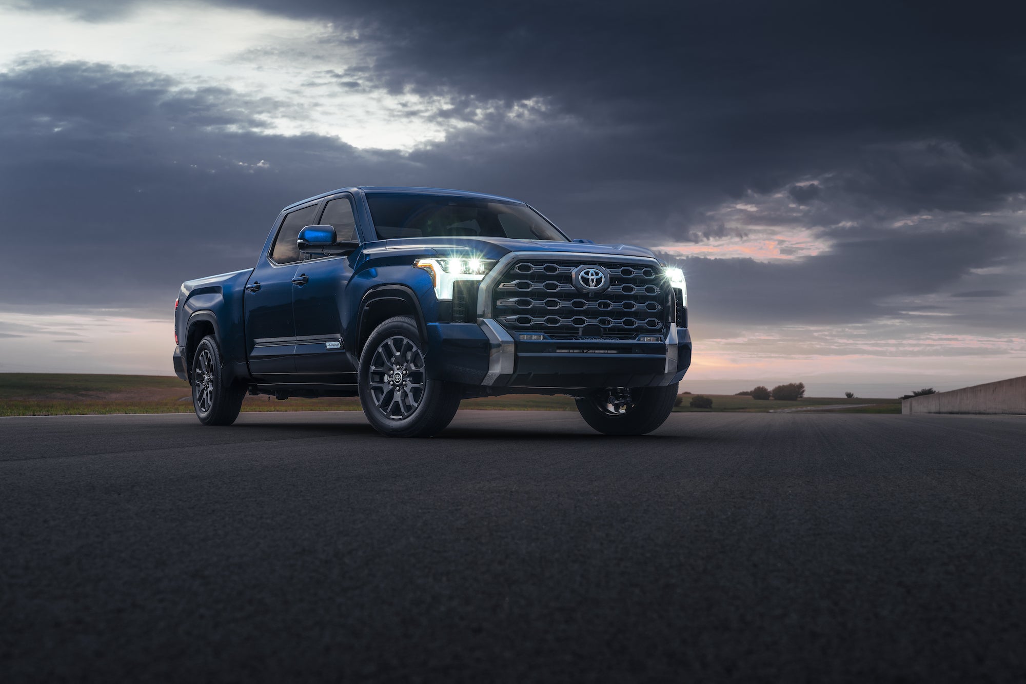 An electric motor makes the new Tundra more powerful | Popular Science