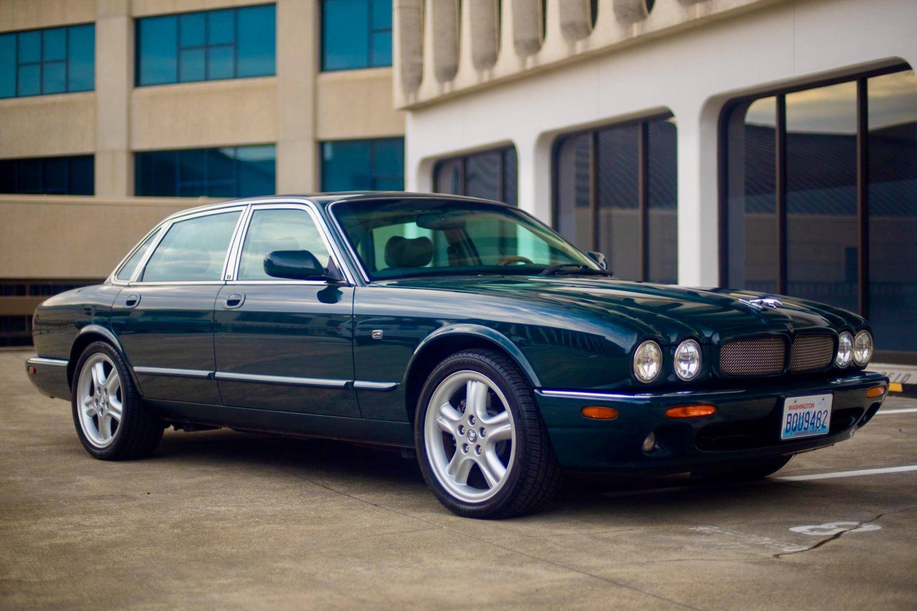 1999 Jaguar XJR auction - Cars & Bids