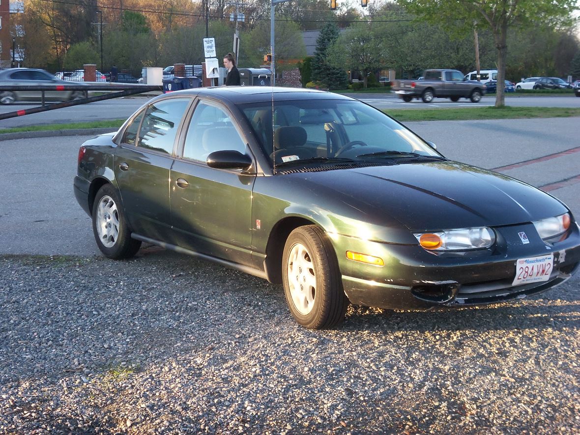 2000 Saturn SL2 for Sale by Private Owner in Lowell, MA 01854