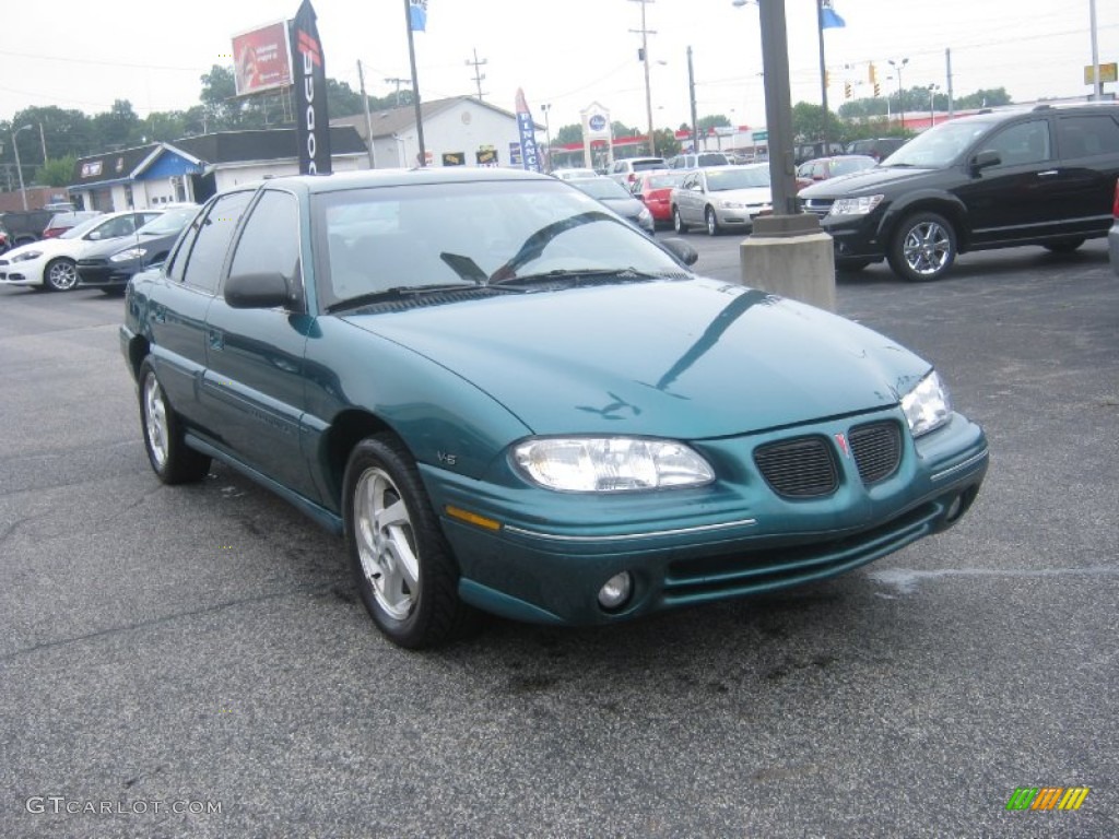 1997 Medium Green Blue Metallic Pontiac Grand Am SE Sedan #82970264 |  GTCarLot.com - Car Color Galleries