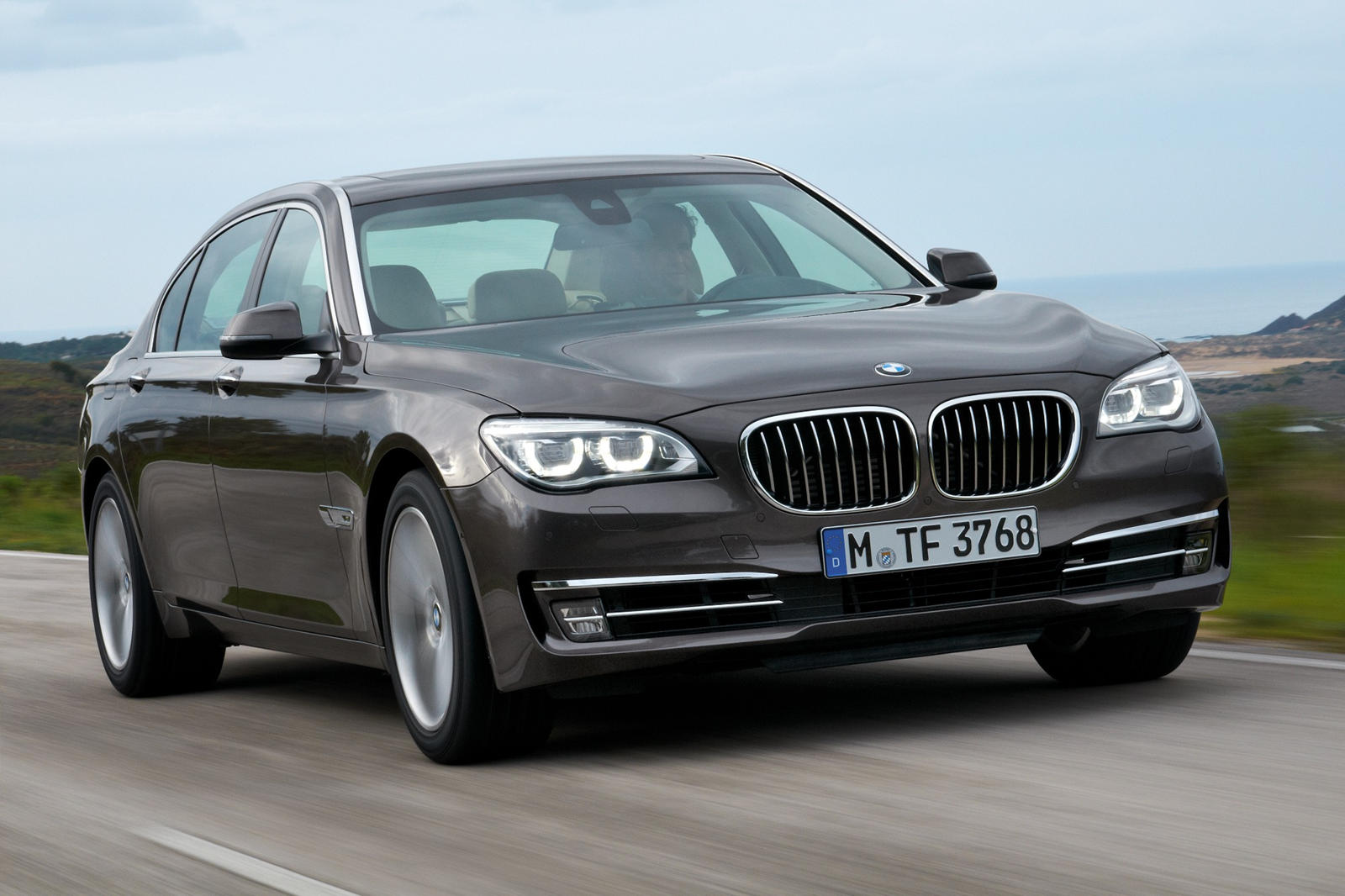 2015 BMW 7 Series Trims & Specs | CarBuzz