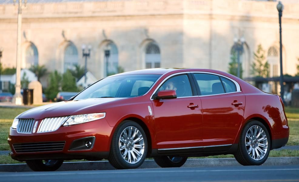 2016 Lincoln MKS Review, Pricing and Specs