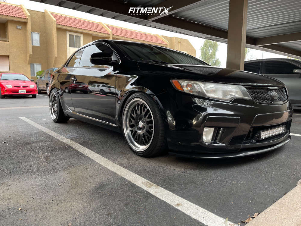 2012 Kia Forte Koup SX with 18x8.5 XXR 531 and Yokohama 225x40 on Lowering  Springs | 1547170 | Fitment Industries