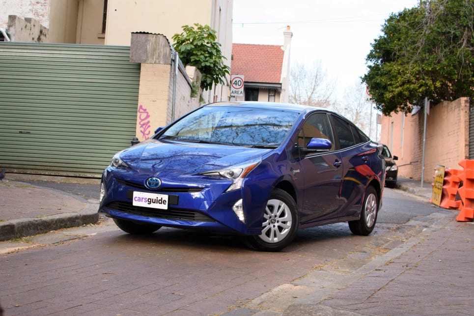 Toyota Prius 2018 review | CarsGuide