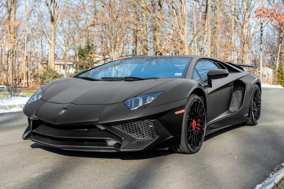 1k-Mile 2016 Lamborghini Aventador LP750-4 SV Coupe for sale on BaT  Auctions - closed on January 30, 2022 (Lot #64,639) | Bring a Trailer