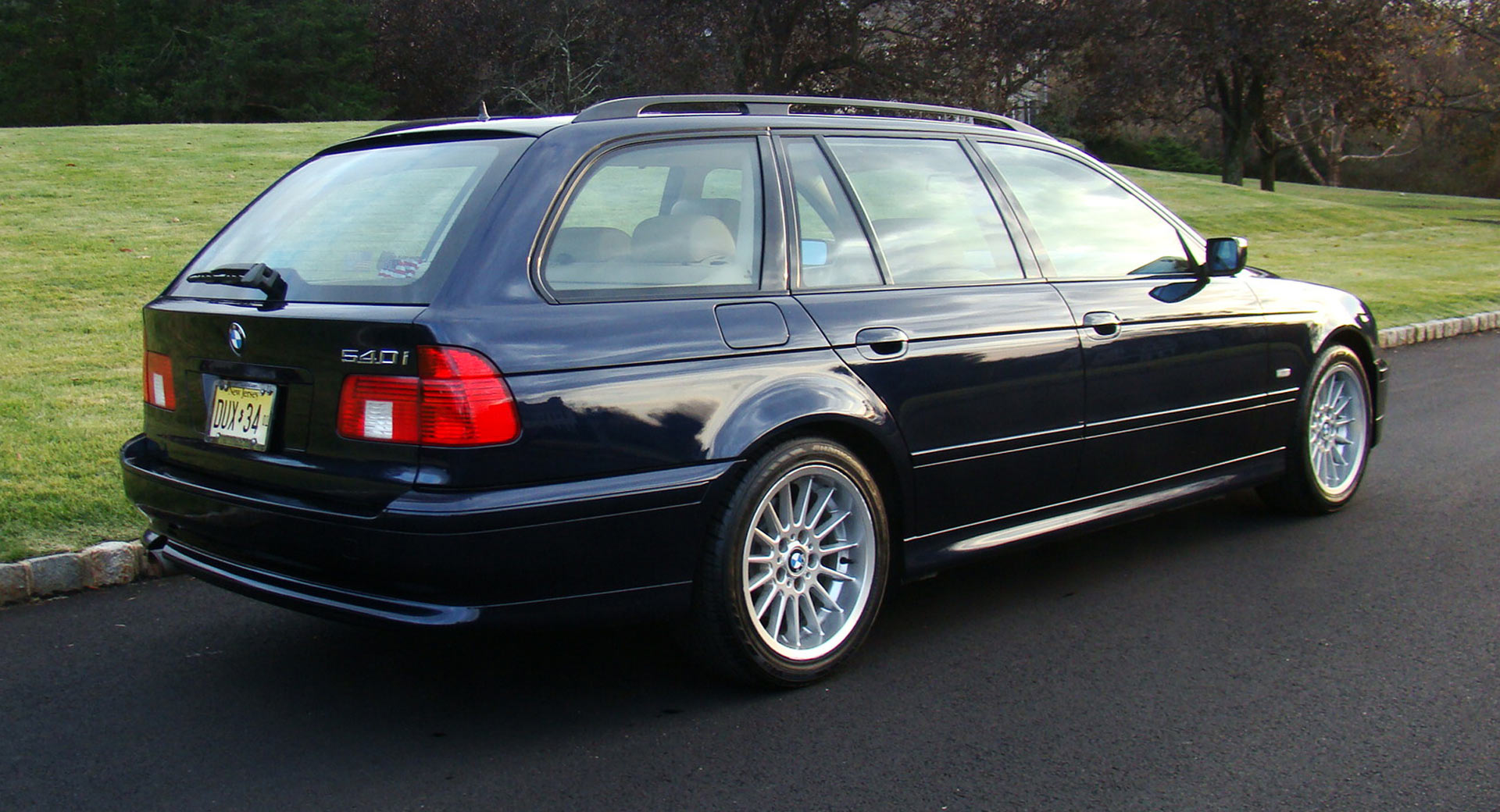 Need A Sexy RWD Wagon? Here's A 35k Mile 2001 BMW 540i V8 Touring |  Carscoops