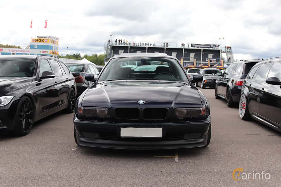 BMW 750i E38 Facelift