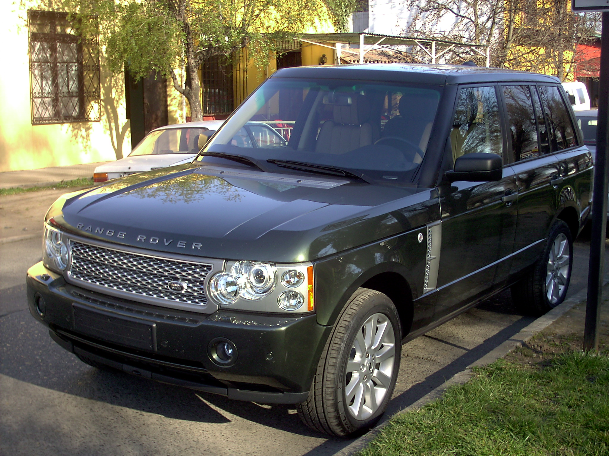 File:Land Rover Range Rover HSE Supercharged 2007 (19842957756).jpg -  Wikimedia Commons