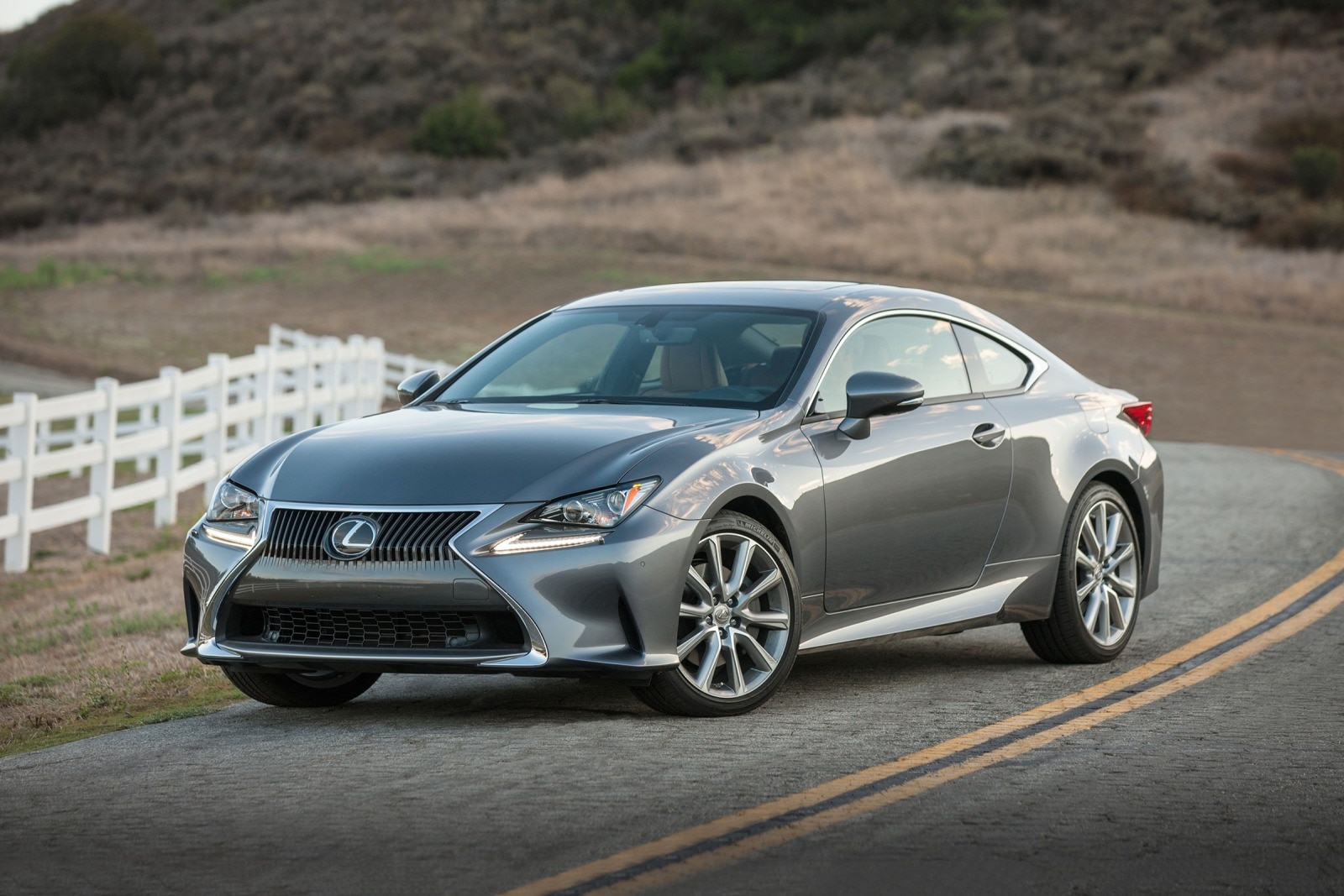 2017 Lexus RC 300 Review & Ratings | Edmunds